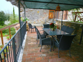 Regal Family Villa in Armaiolo with Private Pool Garden BBQ Rapolano Terme